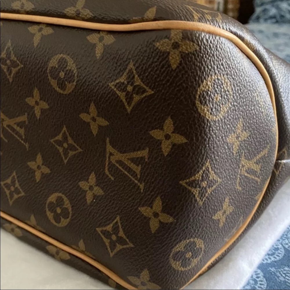 Louis Vuitton Bag - Picture 4 of 8